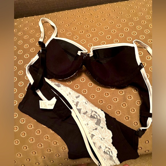 Virgillian Bra and Panty Set Bra:32B Panty:Small Cotton blend for for comfort - Picture 9 of 12